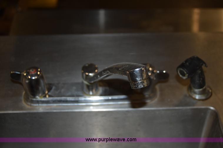 image for item BQ9517 Assorted restaurant equipment