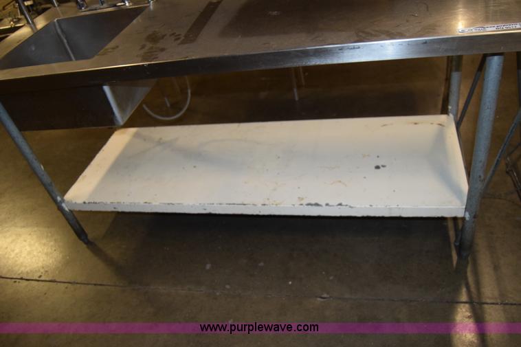 image for item BQ9517 Assorted restaurant equipment