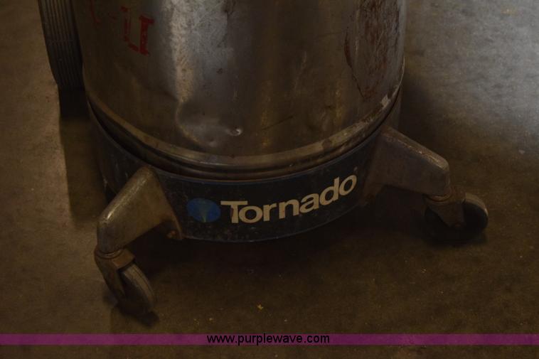 Tornado stainless steel hild floor machine in Wichita, KS Item BQ9519 sold Purple Wave