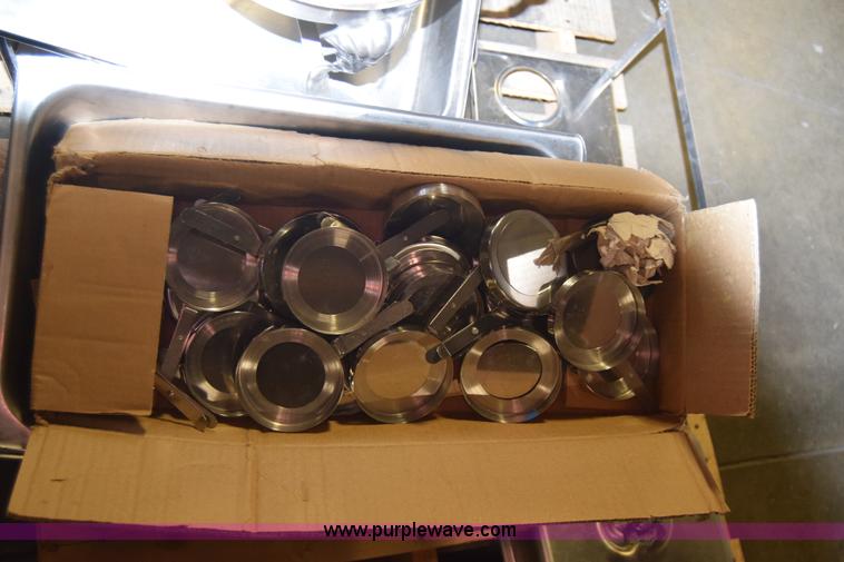 image for item BQ9523 Assorted restaurant equipment