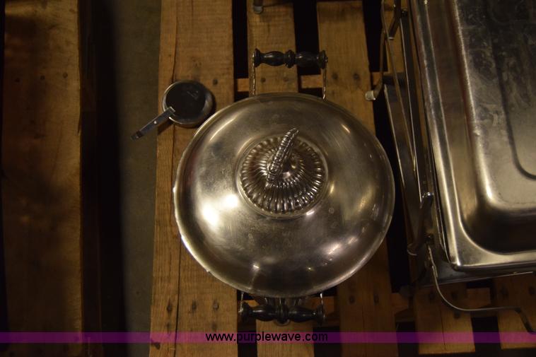 image for item BQ9523 Assorted restaurant equipment