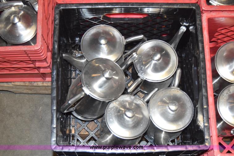 image for item BQ9523 Assorted restaurant equipment