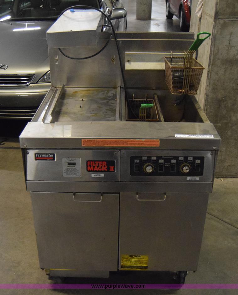 Frymaster Filter Magic II deep fryer with builtin warmer in Wichita