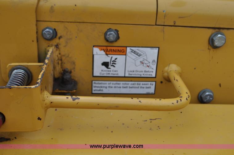 image for item F2473 2003 Vermeer BC1800 XL wood chipper