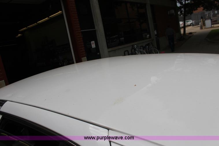 image for item F7917 2006 Ford Crown Victoria Police Interceptor