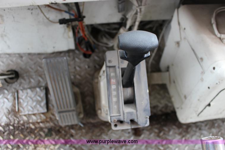 image for item F7963 1967 Seagrave 800K Pierce fire engine