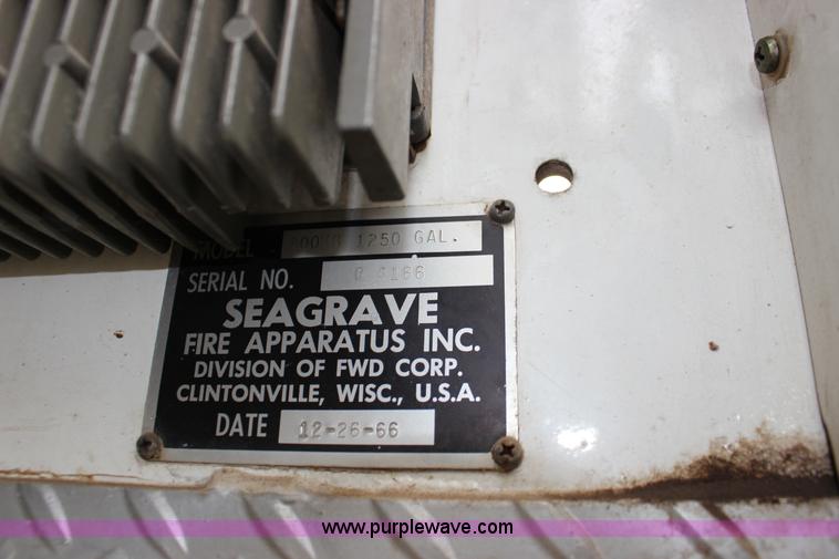 image for item F7963 1967 Seagrave 800K Pierce fire engine