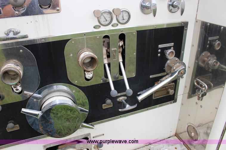 image for item F7963 1967 Seagrave 800K Pierce fire engine