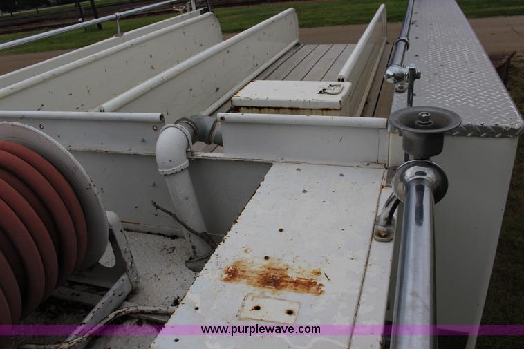 image for item F7963 1967 Seagrave 800K Pierce fire engine