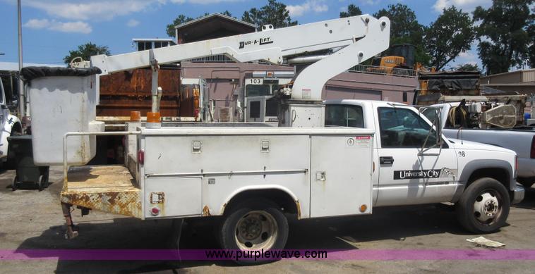 image for item G3610 2001 Chevrolet Silverado 3500 bucket truck
