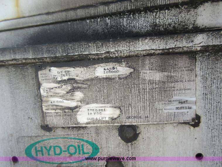 image for item G3610 2001 Chevrolet Silverado 3500 bucket truck