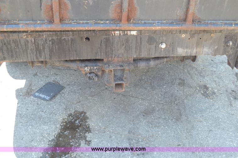 image for item G3618 2006 Chevrolet Silverado 2500HD pickup truck