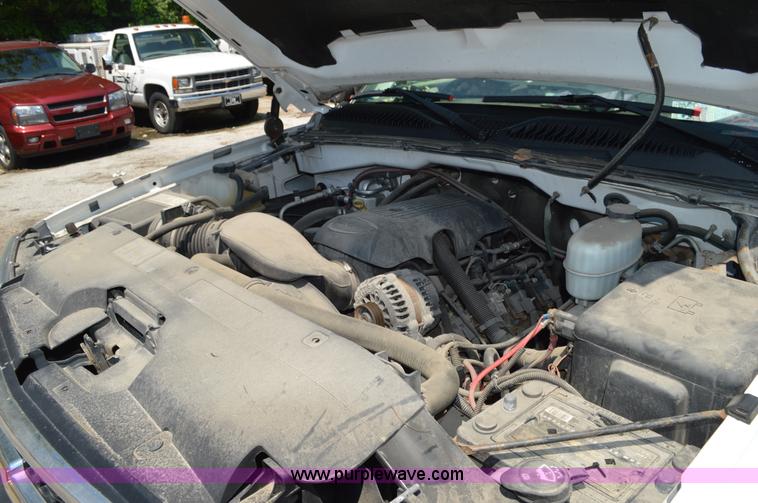 image for item G3618 2006 Chevrolet Silverado 2500HD pickup truck