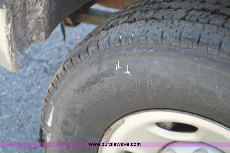 image for item G3620 2006 Chevrolet Silverado 2500HD pickup truck