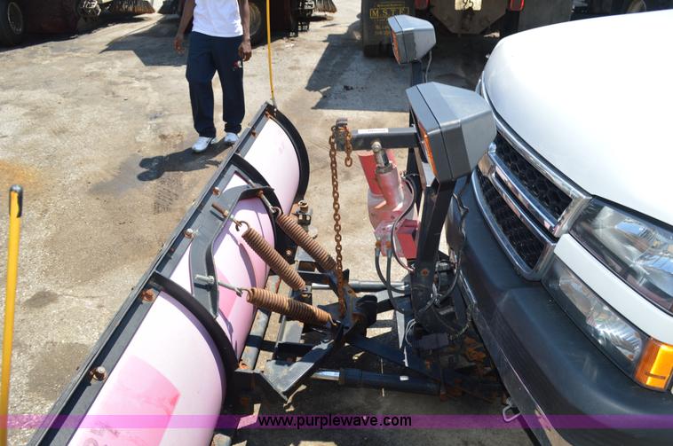 image for item G3621 2006 Chevrolet Silverado 2500HD pickup truck