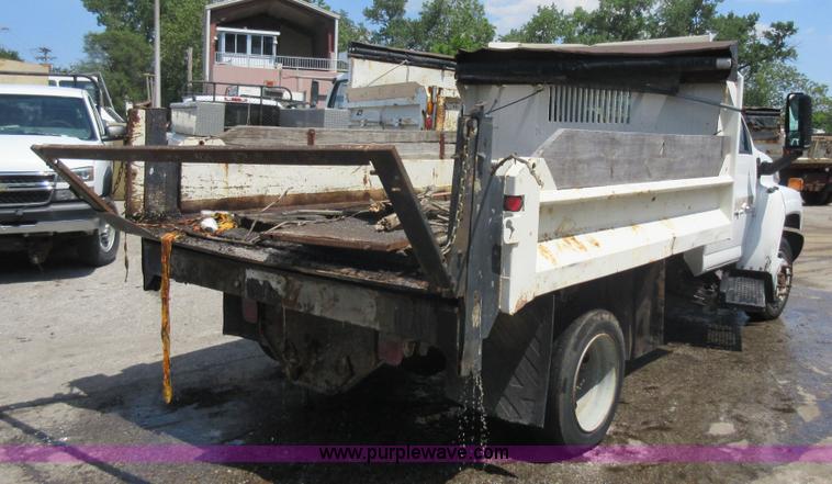 image for item G3624 2003 GMC C5 dump truck