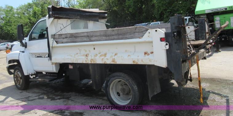 image for item G3624 2003 GMC C5 dump truck