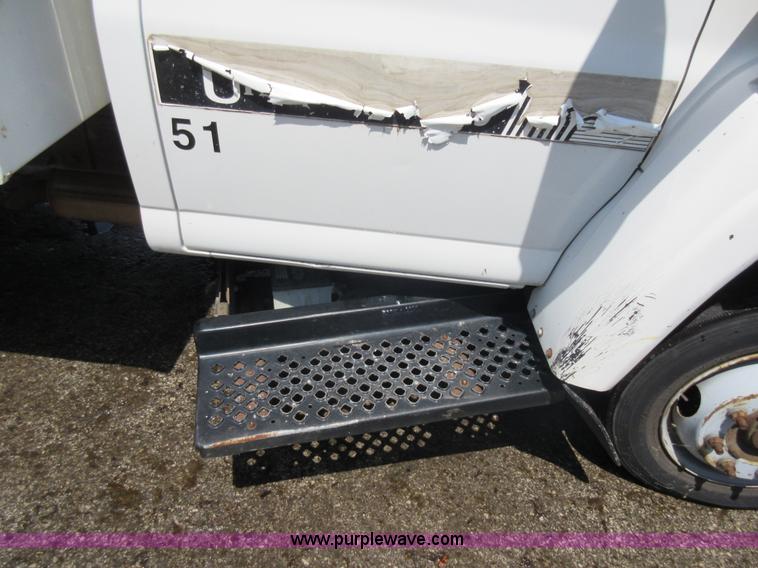 image for item G3624 2003 GMC C5 dump truck