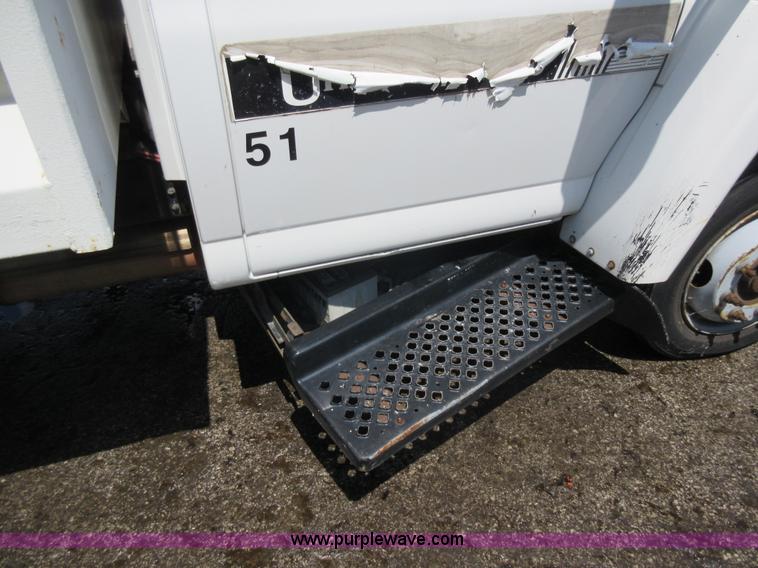 image for item G3624 2003 GMC C5 dump truck