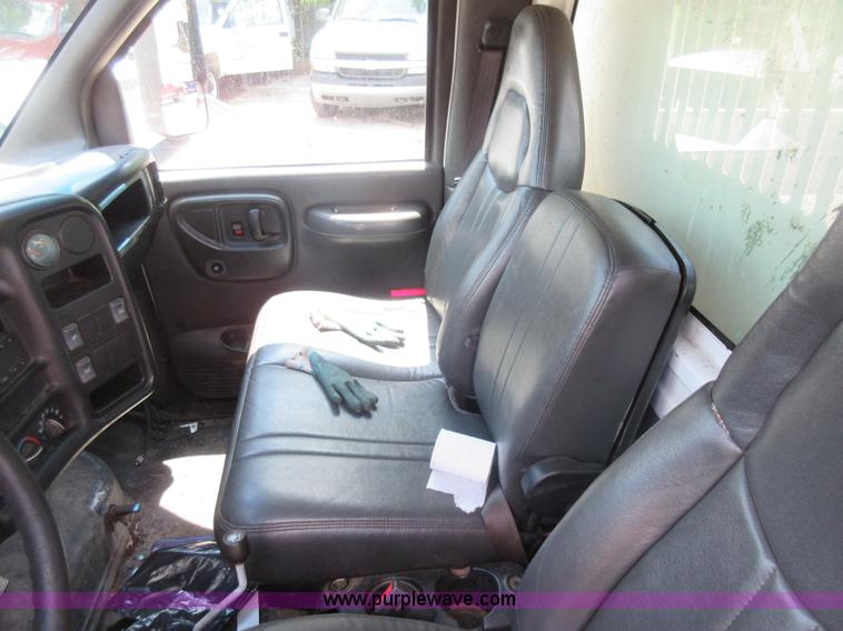 image for item G3624 2003 GMC C5 dump truck