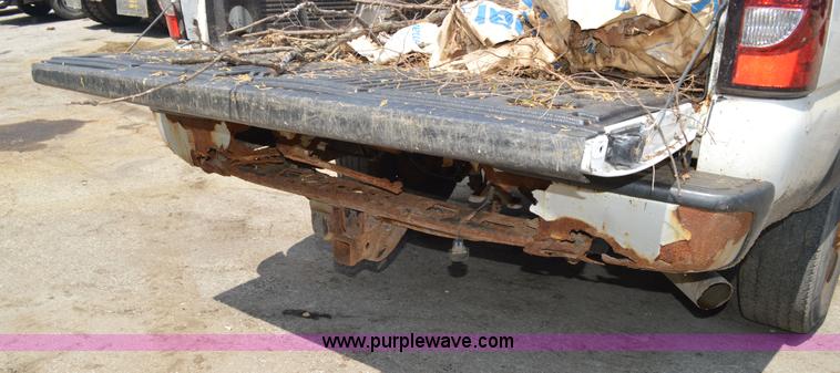 image for item G3625 2006 Chevrolet Silverado 2500HD Crew Cab pickup truck