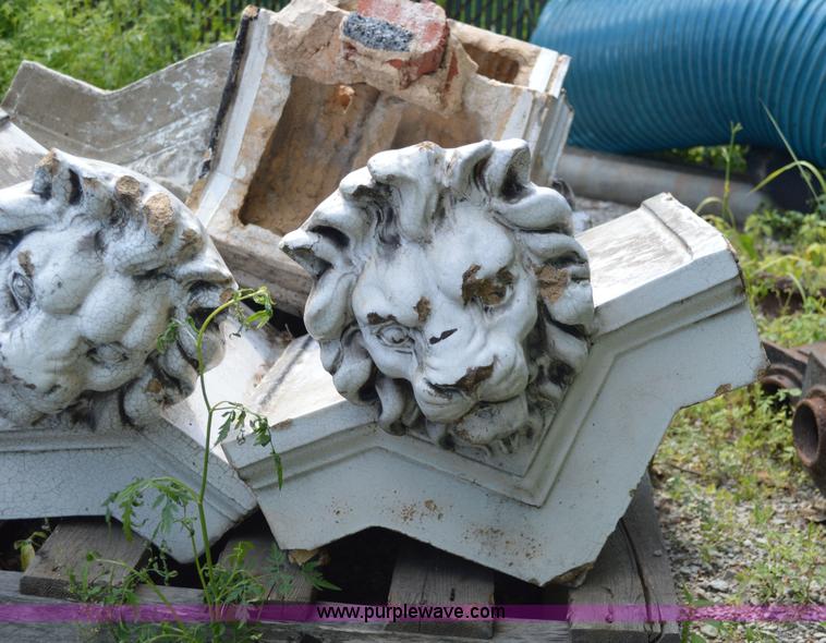 image for item G3629 (6) stone decorative lions