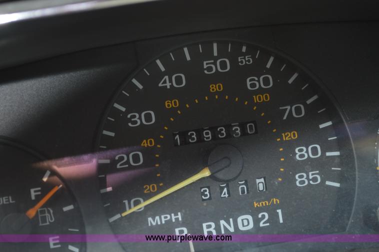 image for item G3630 1993 Ford Crown Victoria LX