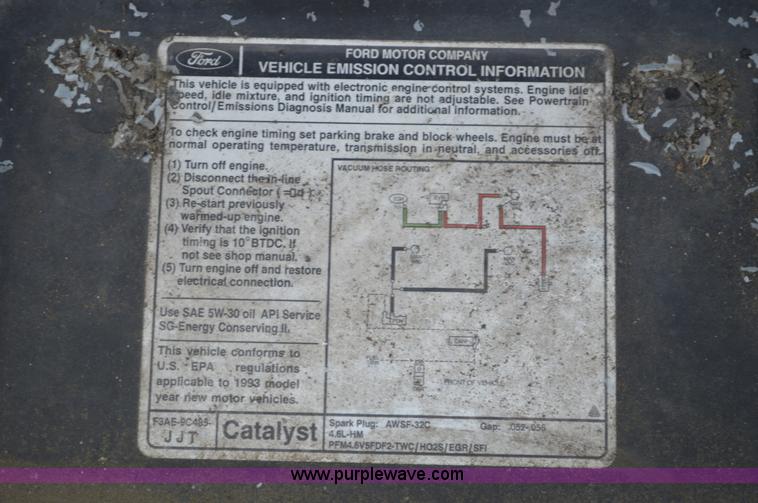 image for item G3630 1993 Ford Crown Victoria LX