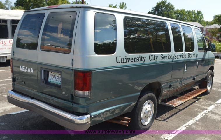 image for item G3632 1995 Ford Club Wagon Super van