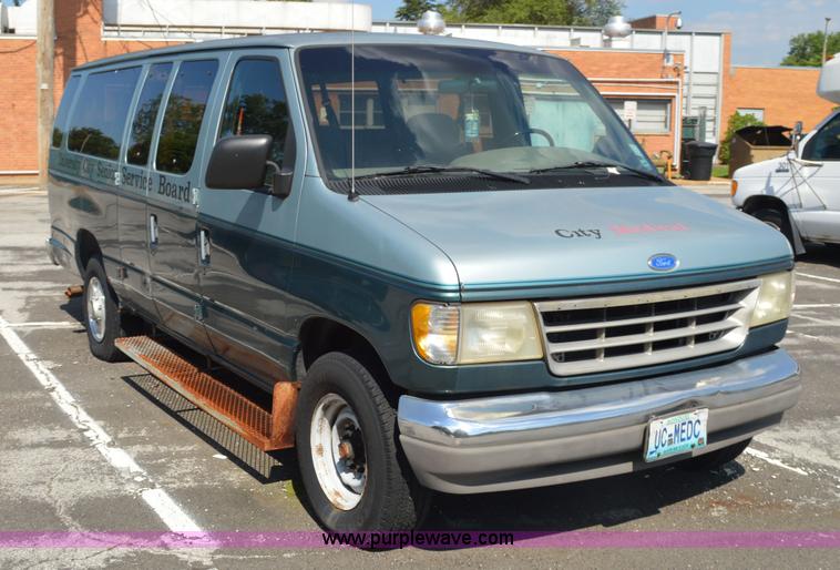 image for item G3632 1995 Ford Club Wagon Super van