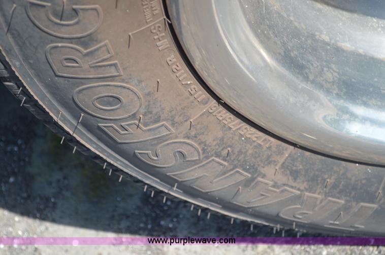 image for item G3633 1994 Ford Econoline E350 bus