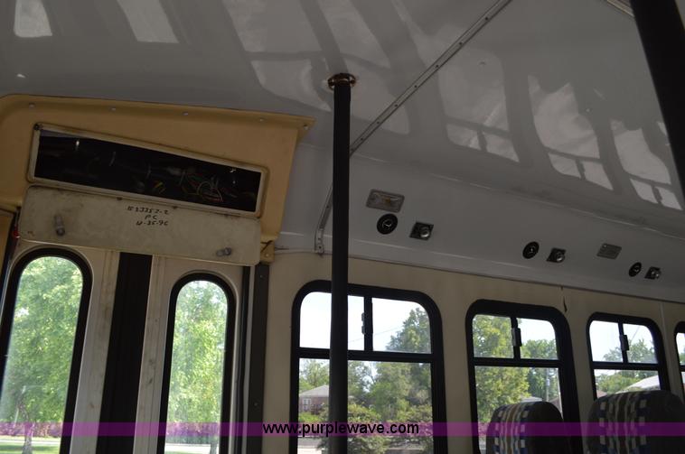 image for item G3633 1994 Ford Econoline E350 bus