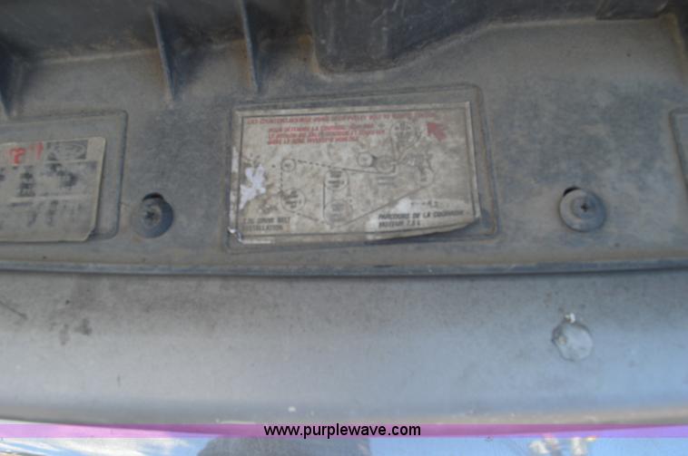 image for item G3633 1994 Ford Econoline E350 bus