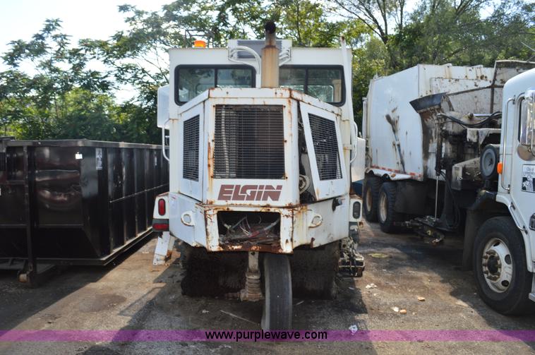 image for item G3635 Elgin street sweeper
