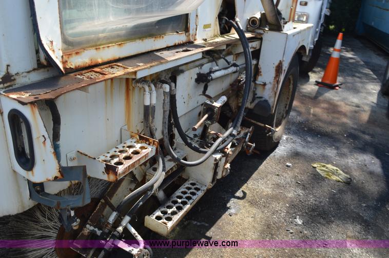 image for item G3635 Elgin street sweeper