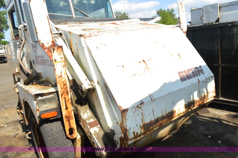 image for item G3635 Elgin street sweeper