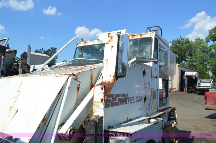 image for item G3635 Elgin street sweeper