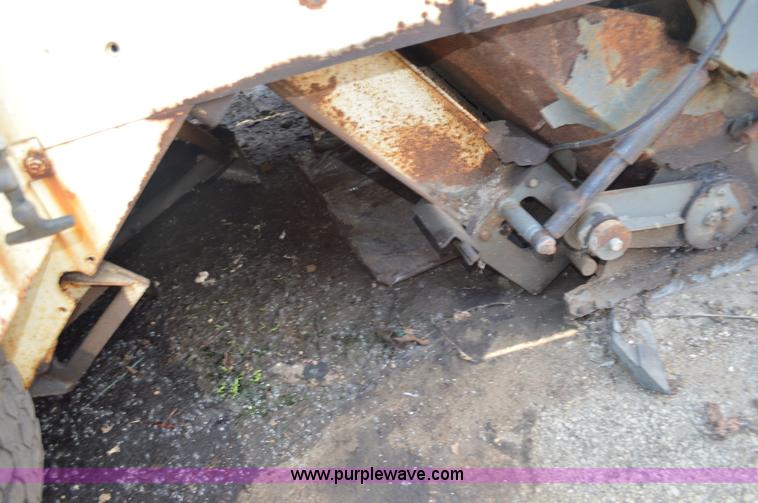 image for item G3635 Elgin street sweeper