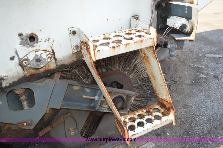 image for item G3635 Elgin street sweeper