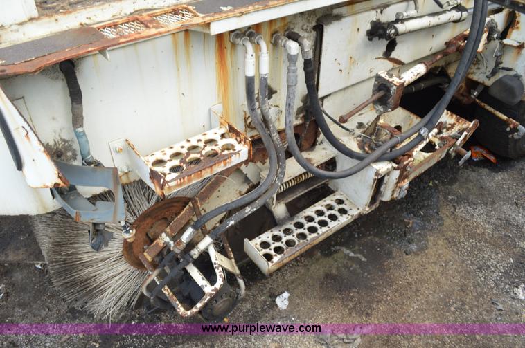 image for item G3635 Elgin street sweeper