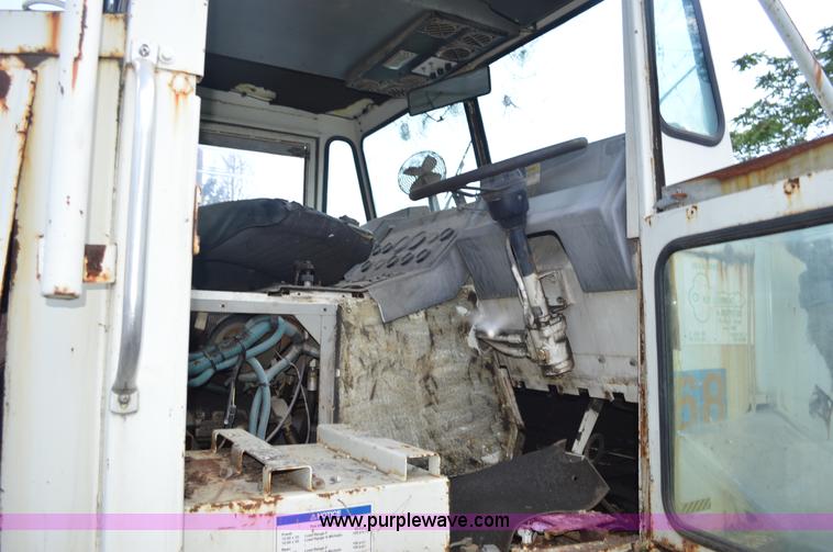 image for item G3635 Elgin street sweeper