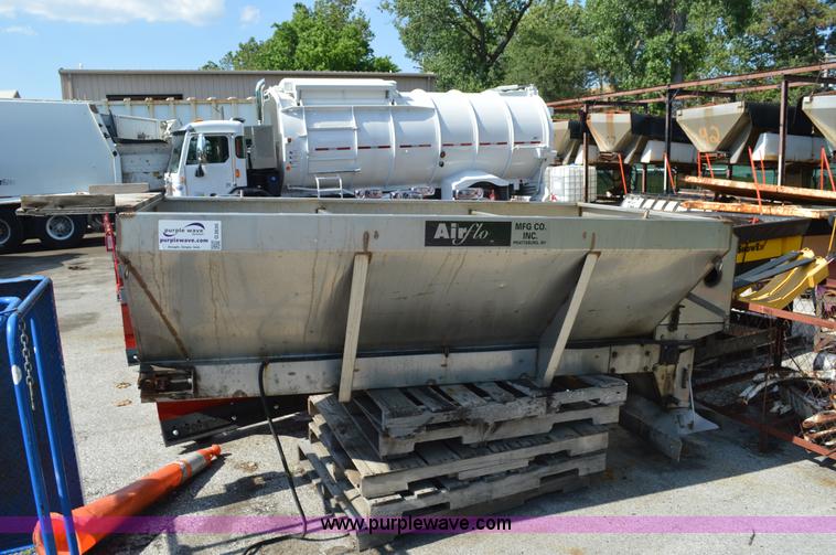 image for item G3636 Air-Flo stainless steel salt spreader