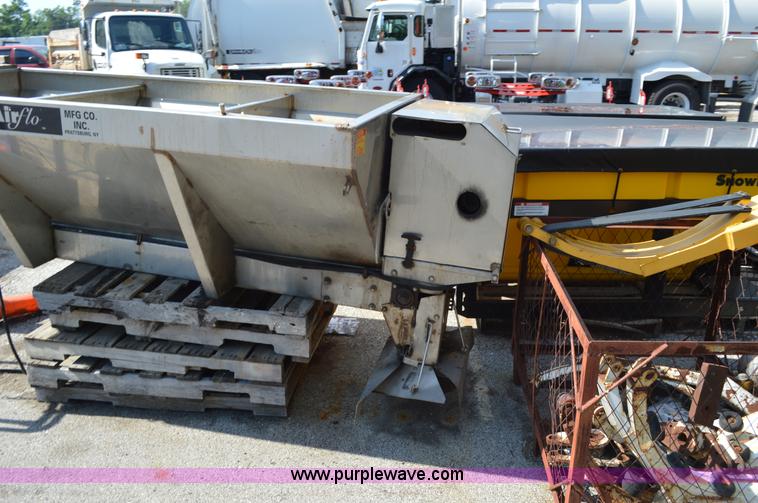 image for item G3636 Air-Flo stainless steel salt spreader