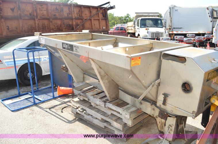 image for item G3636 Air-Flo stainless steel salt spreader