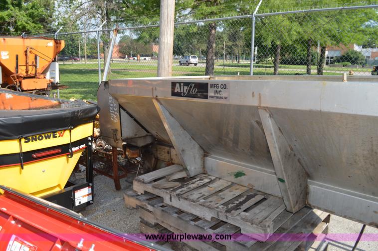 image for item G3636 Air-Flo stainless steel salt spreader