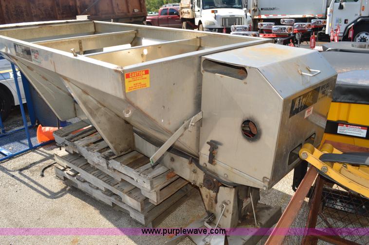 image for item G3636 Air-Flo stainless steel salt spreader