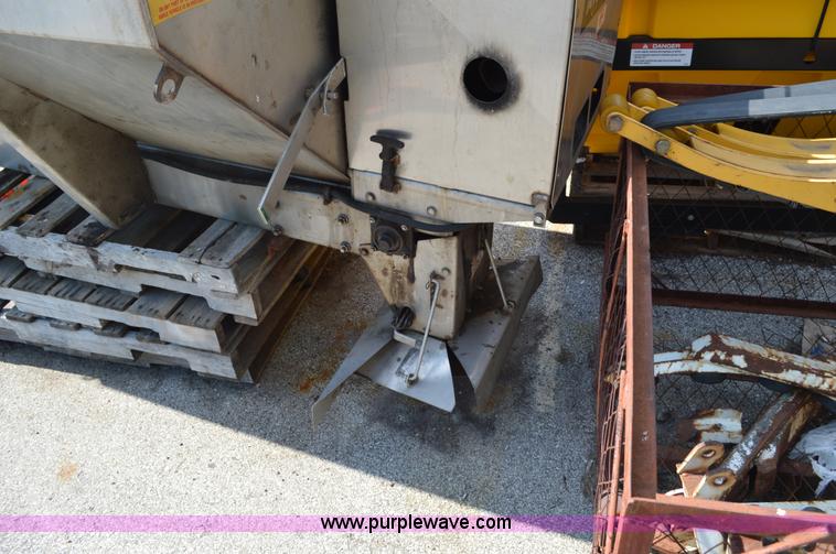 image for item G3636 Air-Flo stainless steel salt spreader