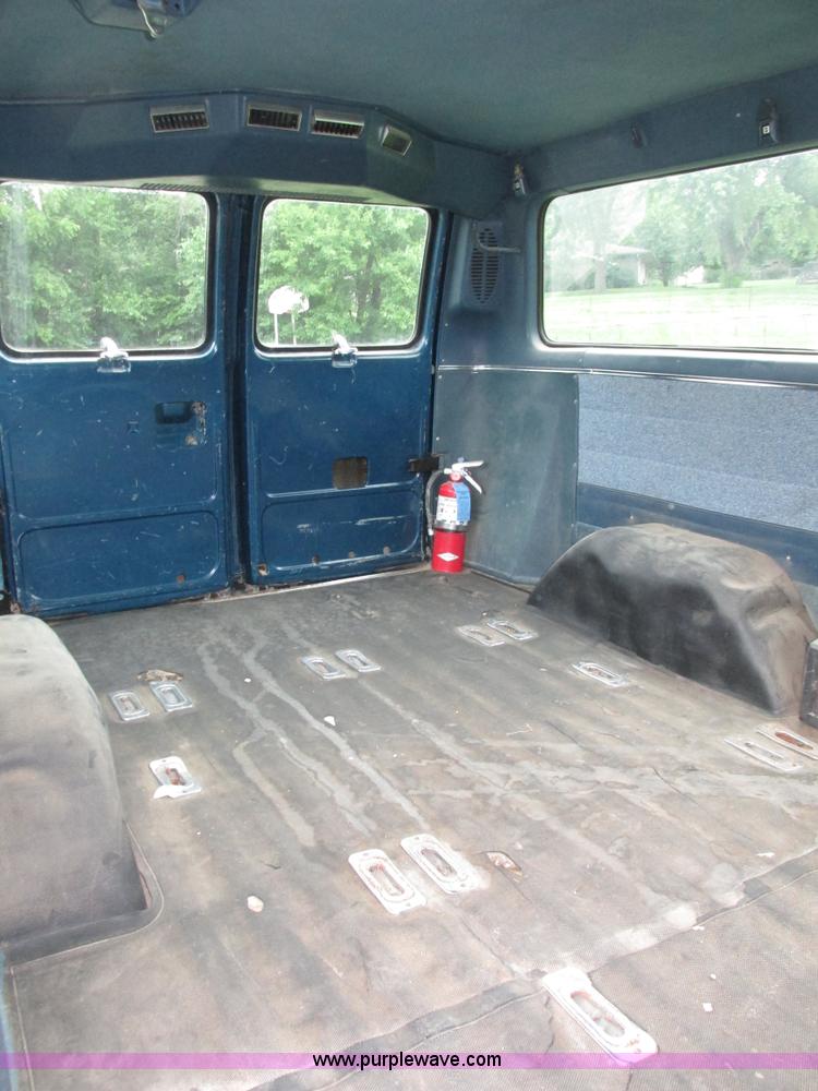 image for item H4584 1991 Chevrolet van