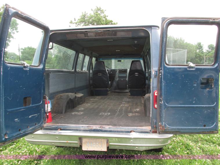 image for item H4584 1991 Chevrolet van