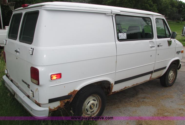 image for item H4585 1995 Chevrolet G10 van